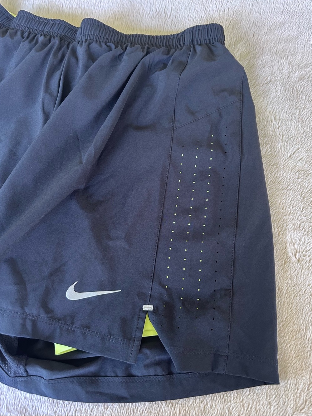 New with tags Nike running shorts lined Dri-Fit men large - Picture 9 of 9